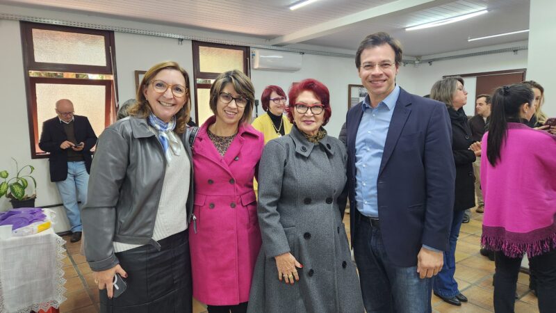 Da esquerda para direita: Simone Probst, Siméia Heleodoro, Sueli Petry e Sylvio Zimermann.