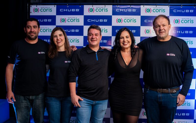 (Foto: Divulgação) Leandro Adam, Helena Cunha, Luiz Gustavo, Claudia Brito e Claudio Oliveira