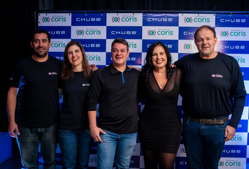 (Foto: Divulgação) Leandro Adam, Helena Cunha, Luiz Gustavo, Claudia Brito e Claudio Oliveira