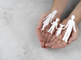 Famílias deixam de resgatar até R$ 50 mil em benefícios no pós-perda, entenda / Foto: Freepik