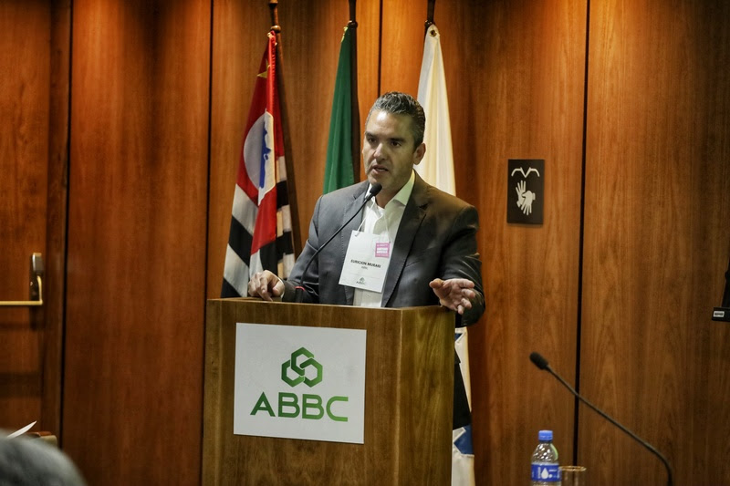 O diretor de Inovação e Serviços da Associação, Euricion Murari, apresentou detalhes sobre o HUB ABBC(Crédito/imagem: Fabio Augusto)