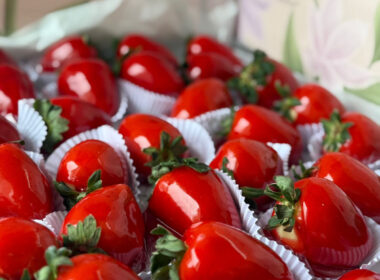 Morango do Amor: o doce queridinho do momento vira febre nas redes e ganha versões gourmetizadas / Foto: Divulgação