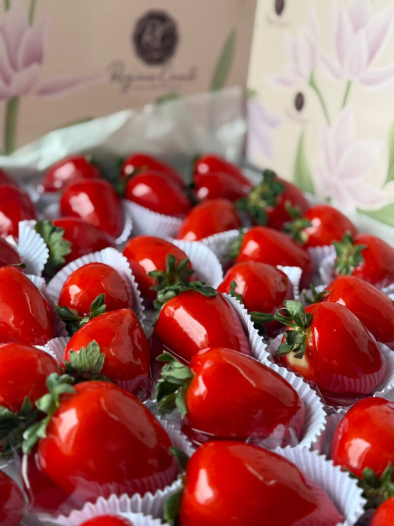 Morango do Amor: o doce queridinho do momento vira febre nas redes e ganha versões gourmetizadas / Foto: Divulgação