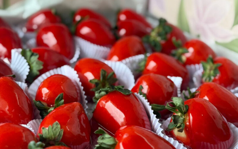 Morango do Amor: o doce queridinho do momento vira febre nas redes e ganha versões gourmetizadas / Foto: Divulgação