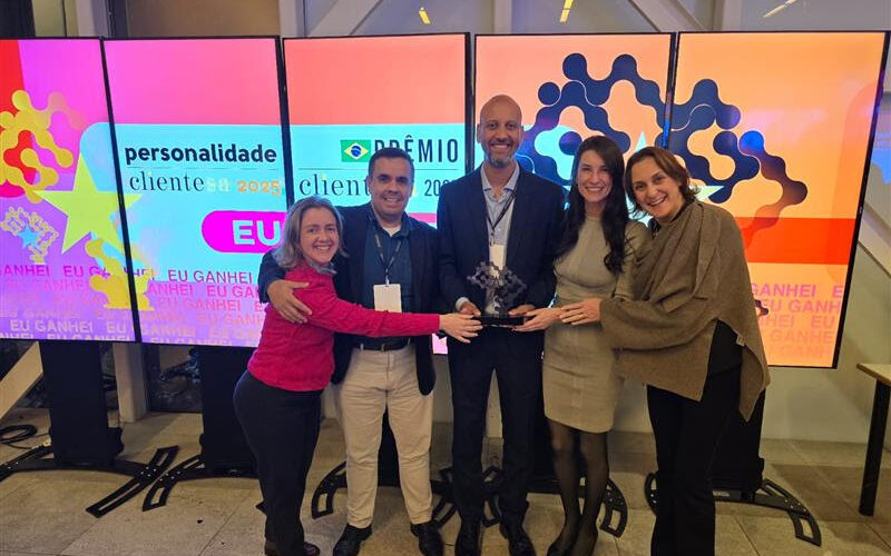 Time da Tokio Marine recebe Prêmio Cliente SA no Centro de Convenções Rebouças