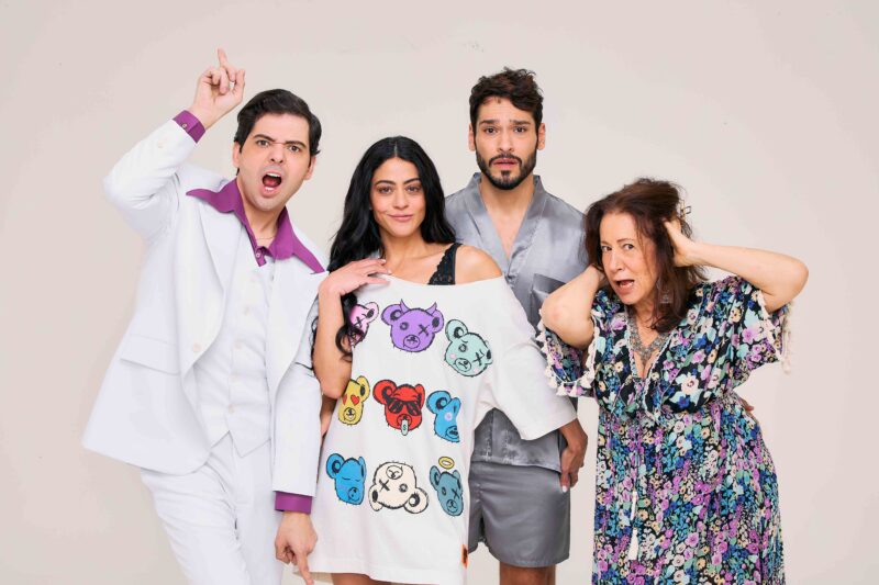 Gustavo Mendes, Carol Castro, Bruno Fagundes e Angela Rebello em A Manhã Seguinte - Foto João Pedro Hachiya