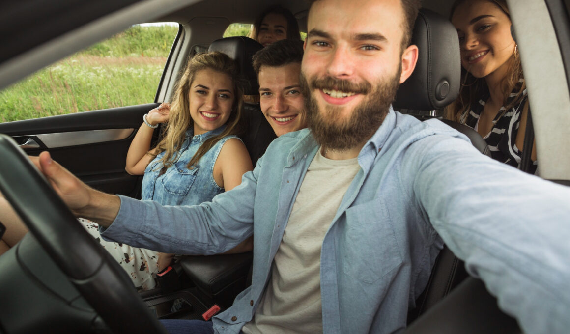 Dia dos Pais: a importância da assistência auto para quem está sempre ao volante / Foto: Freepik