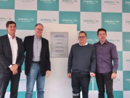 Da esquerda para a direita: Vander Giordano, Diretor Vice-Presidente de Compliance e Institucional da Multiplan Empreendimentos S.A; Rodrigo Bacellar, Diretor-Presidente da Atlântica Hospitais e Participações, do Grupo Bradesco Seguros; Rodrigo Gavina, CEO de Hospitais da Rede D’Or, e Ricardo Silva, Prefeito de Ribeirão Preto.