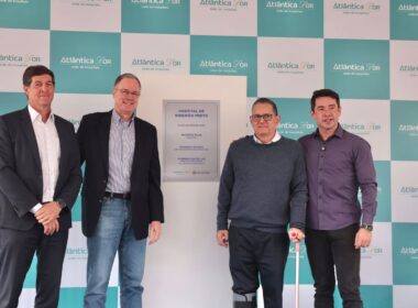 Da esquerda para a direita: Vander Giordano, Diretor Vice-Presidente de Compliance e Institucional da Multiplan Empreendimentos S.A; Rodrigo Bacellar, Diretor-Presidente da Atlântica Hospitais e Participações, do Grupo Bradesco Seguros; Rodrigo Gavina, CEO de Hospitais da Rede D’Or, e Ricardo Silva, Prefeito de Ribeirão Preto.