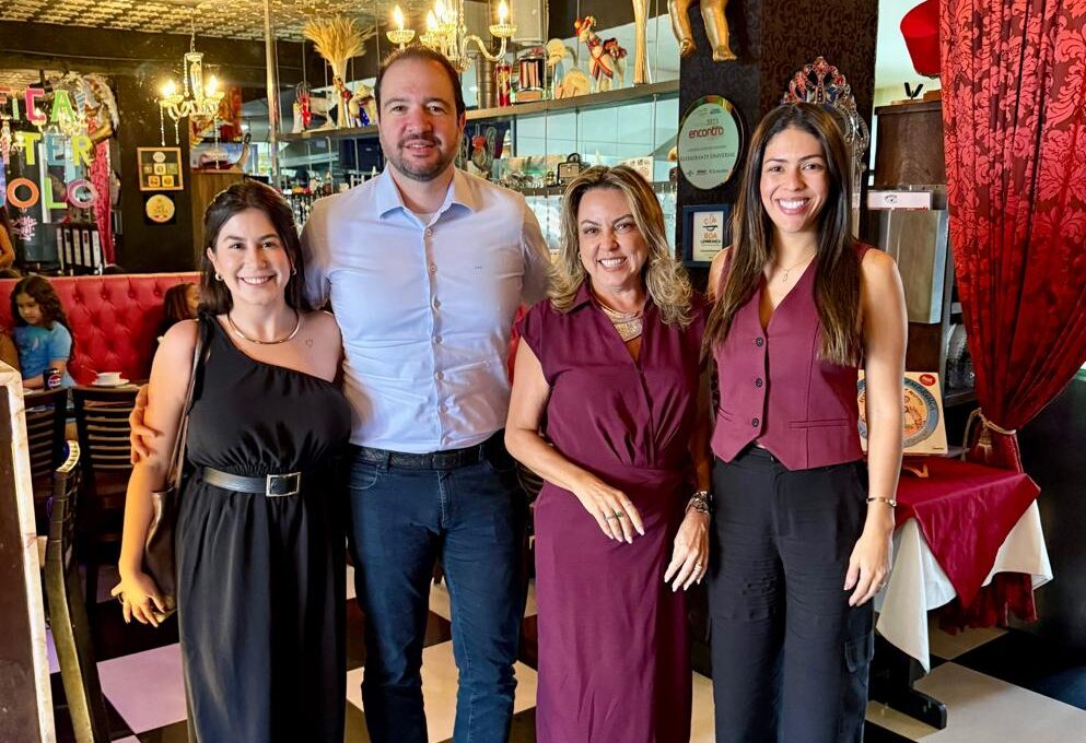 Diretores da Junto Seguros e a CEO da RM7 Seguros, Rosane Mota / Foto: Divulgação