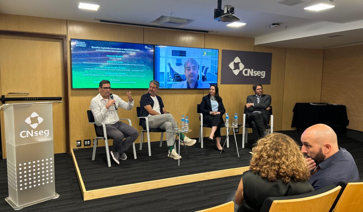 Workshop da CNseg debate desafios legislativos, executivos e regulatórios para enfrentar as mudanças climáticas / Foto: Universo do Seguro