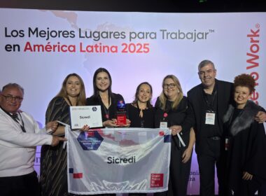 Cerimônia de premiação foi realizada na noite do dia 21 de agosto, em Buenos Aires, na Argentina, reunindo organizações de toda a América Latina Créditos: Divulgação/Sicredi