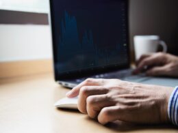 (Foto: Freepik) A contratação de seguros costuma ocorrer apenas diante de uma obrigação legal ou de um risco percebido como imediato