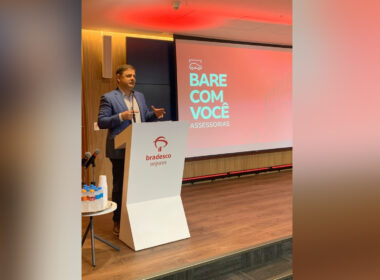 O Diretor-presidente da Bradesco Auto/RE, Ney Dias, abriu a segunda edição do Bare com Você
