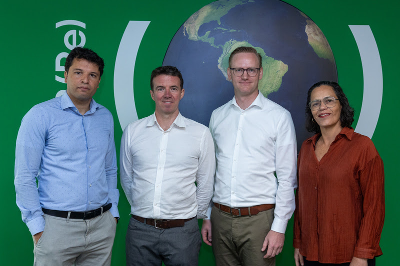 Reinaldo Marques, do IRB(P&D); Stuart Calam, da WTW; Simon Solvsten, diretor do Centro Europeu de Estudos de Risco e Resiliência da Universidade do Sul da Dinamarca; e Eduarda de La Rocque, diretora de Controles Internos, Riscos e Conformidade do IRB(Re)