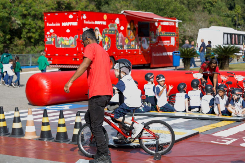 Fundación MAPFRE e Prefeitura de Itapira levam programa “Na Pista Certa” às escolas do município / Foto: Divulgação