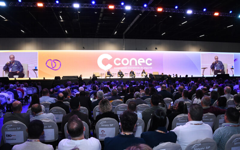 Foto: Talk Show – Transição Segura para o Futuro da Corretagem de Seguros (Conec 2025).