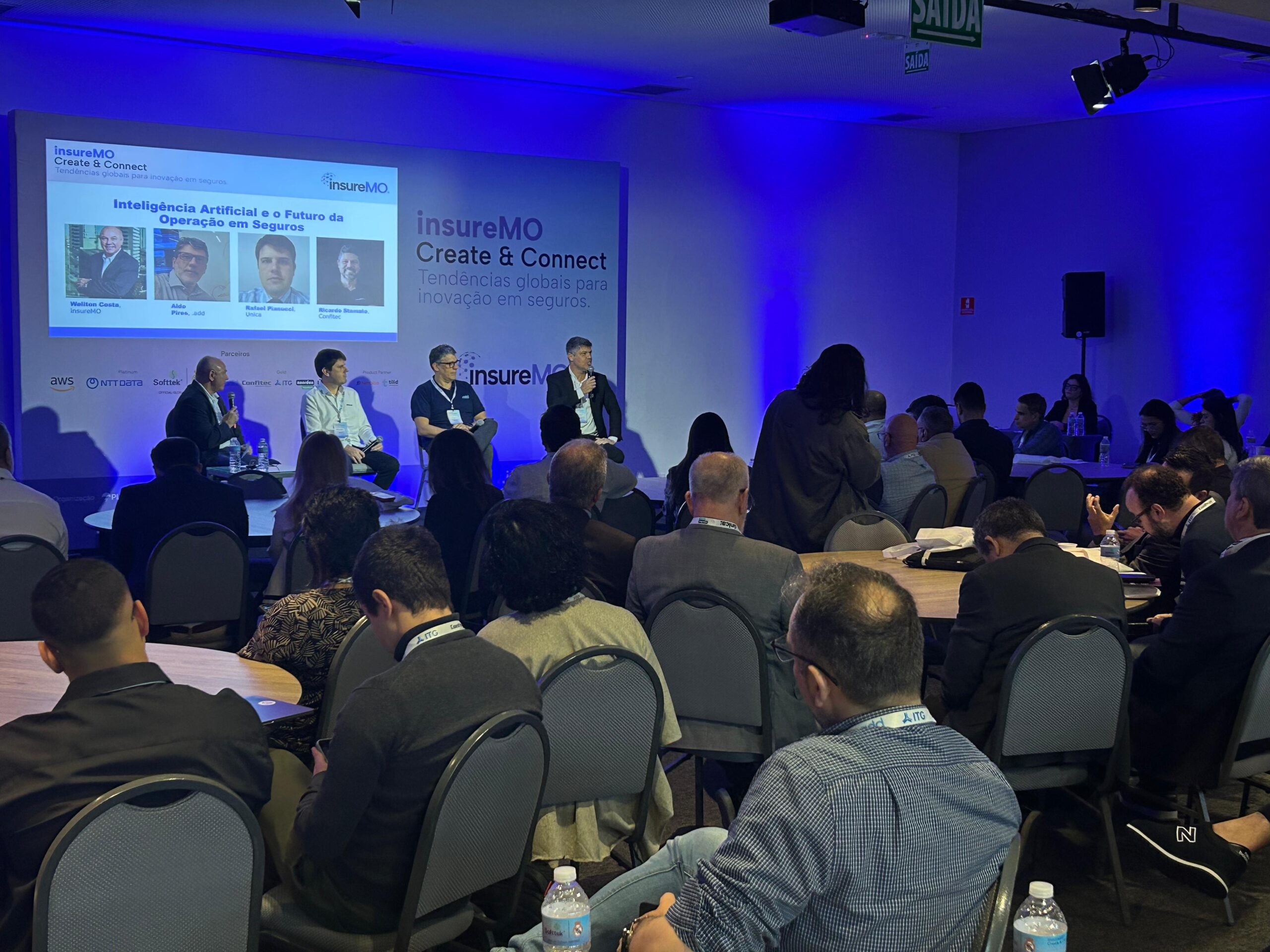 Painel com especialistas durante evento do InsureMO, em São Paulo / Foto: Universo do Seguro
