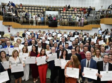 Corretores de Seguros recebem Diploma de Honra ao Mérito na Câmara Municipal de Goiânia / Foto: Sincor-GO / Divulgação