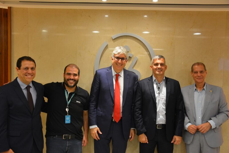 Marcelo Rocha, Lucas Vergilio, Airton de Almeida Filho, César Neves e Armando Vergilio / Foto: João Vitor Silva / ENS / Divulgação