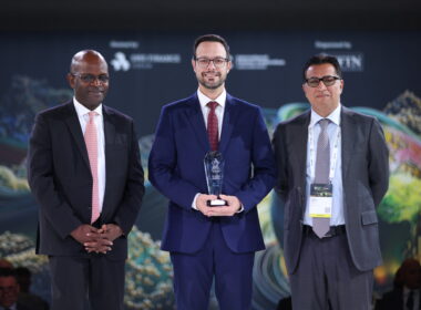 Prêmio foi entregue no dia 15 de setembro, durante a conferência anual do SME Finance Forum, em Joanesburgo, na África do Sul Créditos: Divulgação/Sicredi