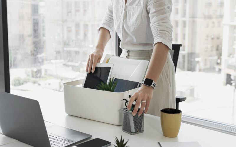 Como se planejar financeiramente após uma demissão inesperada / Foto: Freepik