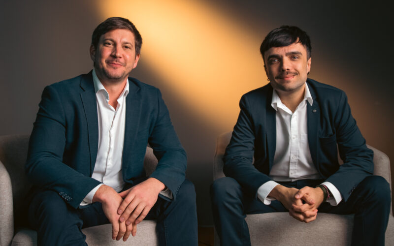 Dr Thomas Martin, cofundador da MeteoIA e PhD em Ciências Atmosféricas, e Dr Gabriel Perez, cofundador da MeteoIA e PhD em Ciências do Clima; 2: Eduardo Galeskas, gerente de ESG da Mitre / Foto: Divulgação