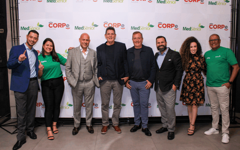 CORPe e MedSênior no evento em Curitiba / Foto: Divulgação