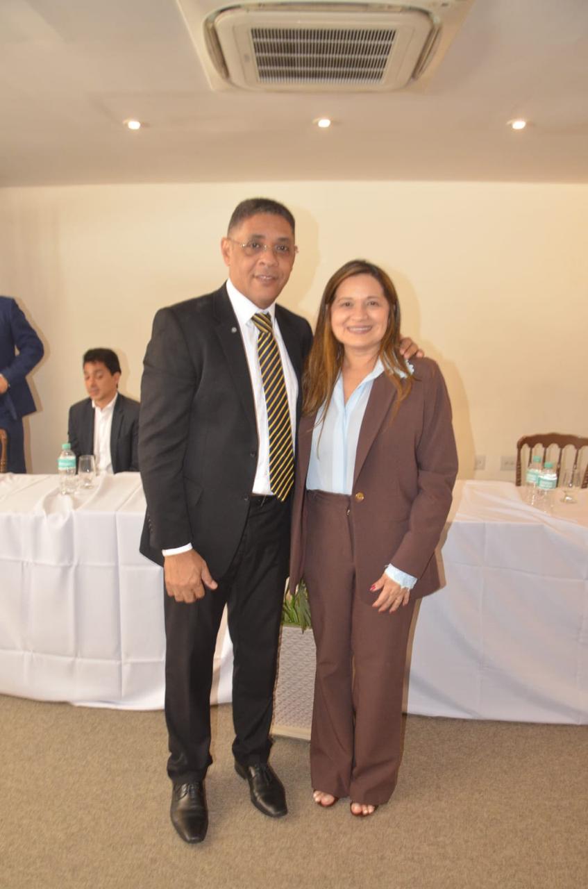 O vereador Augusto Santos e Margarete Braga, presidente do Sincor-PA / Foto: Divulgação