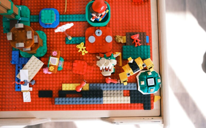 red green and blue lego blocks