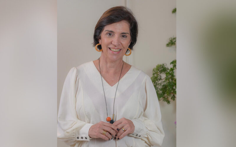 "Quando uma empresa acolhe com respeito, a pessoa sente que pode existir de novo, sem precisar esconder sua dor para continuar sendo produtiva", diz Bia Tartuce, consultora de RH